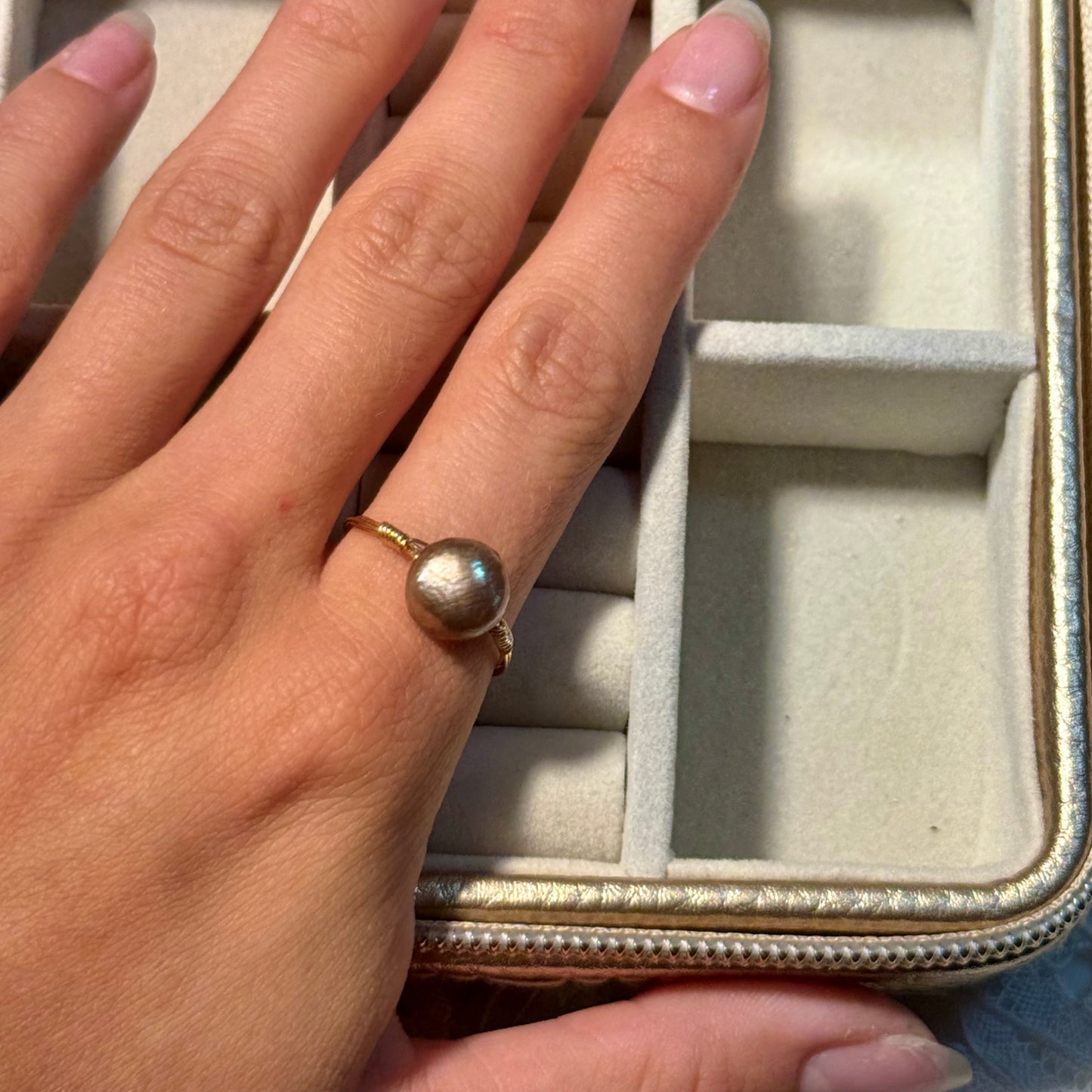 Chocolate pearl ring