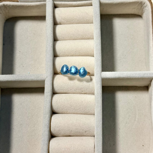 Triple blue pearl ring ￼