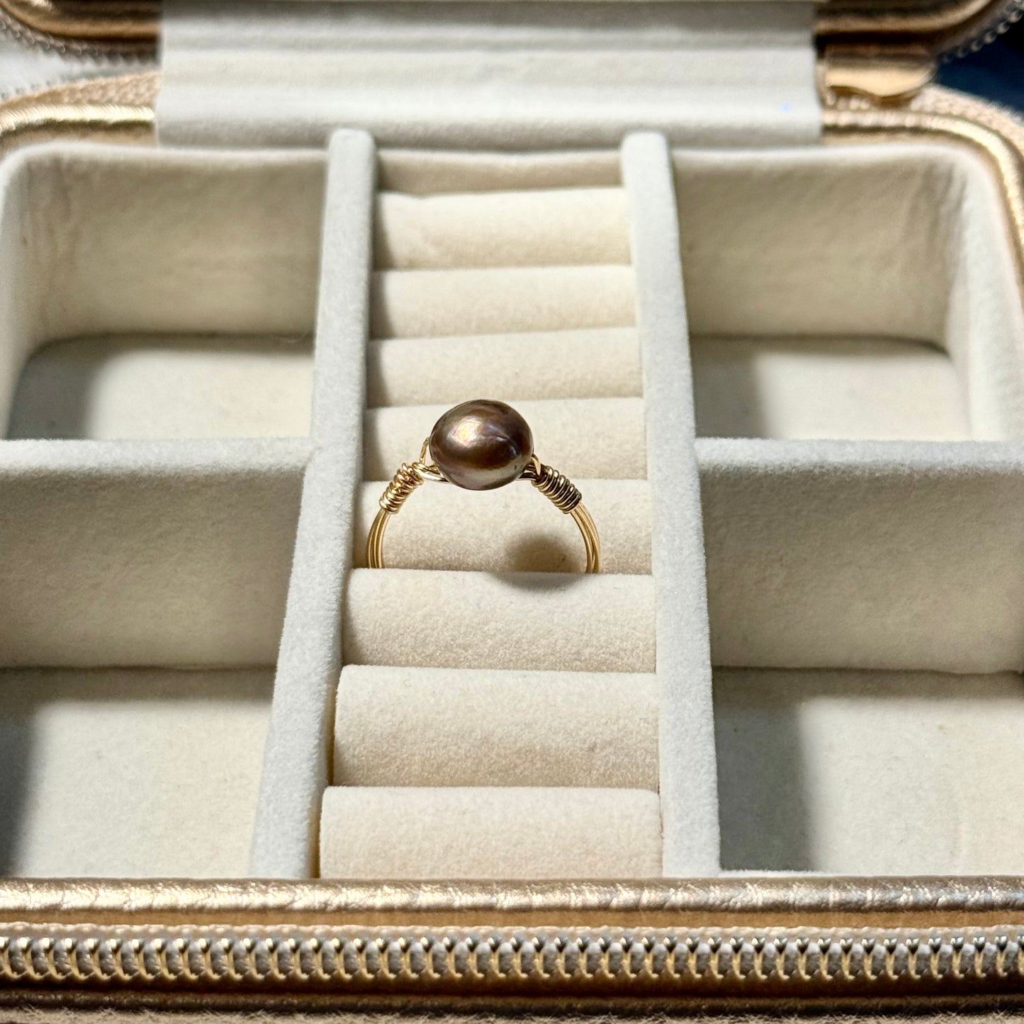 Chocolate pearl ring