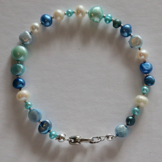 Blue pearl bracelet